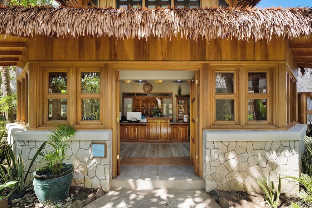 Ocean Cliff Hotel Negril Limited