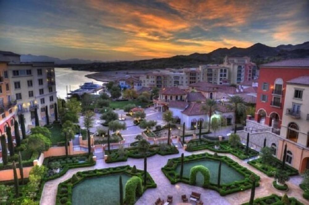 Hilton Lake Las Vegas Resort and Spa
