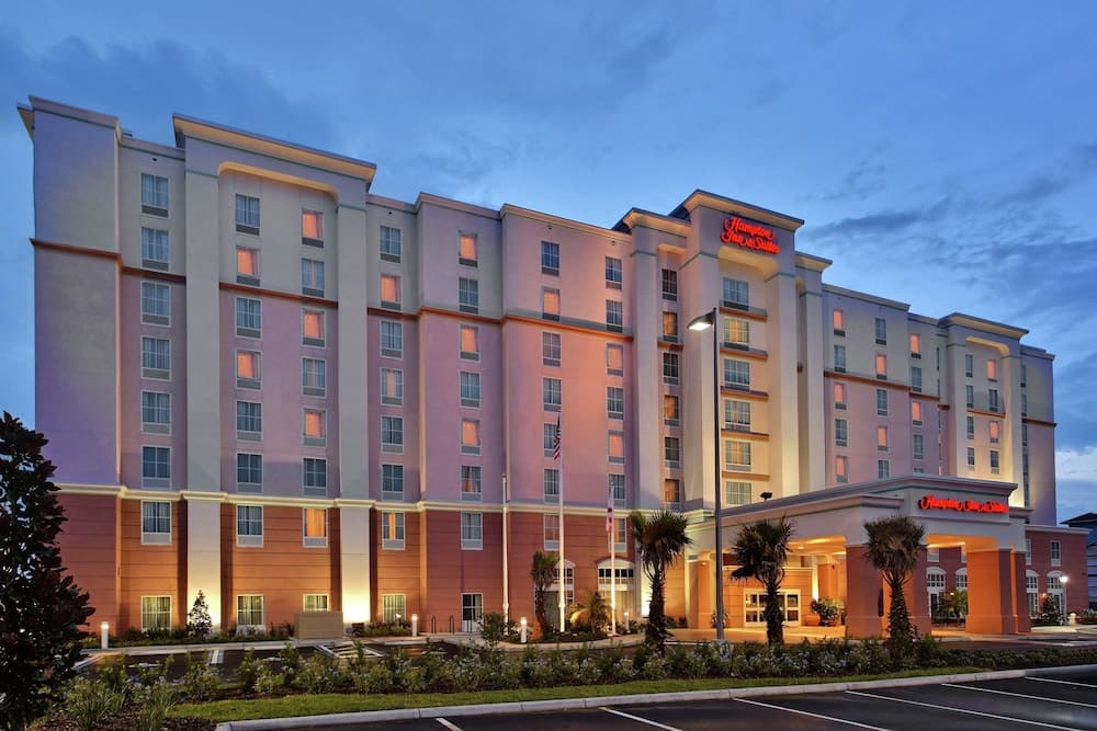 Hampton Inn 