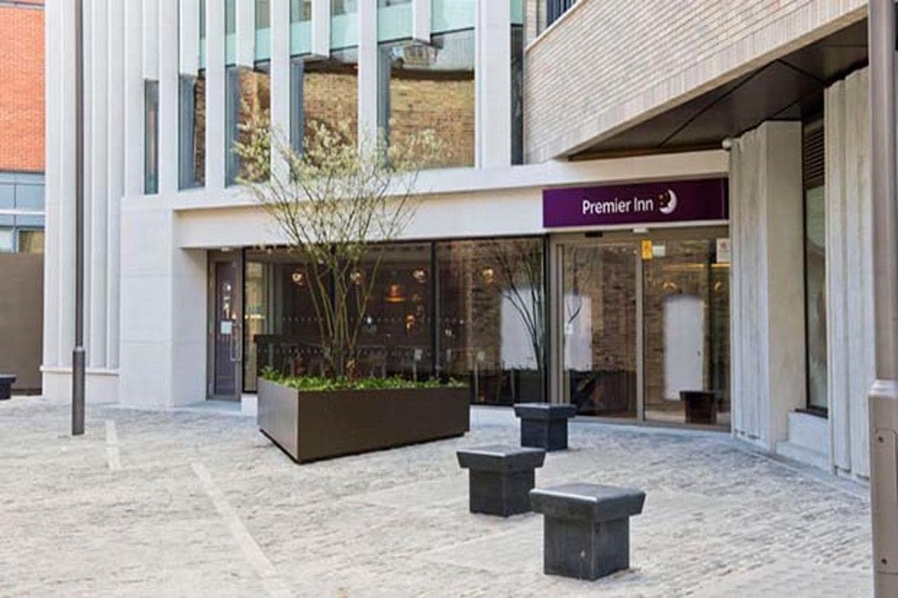 Premier Inn London Southwark Borough High St