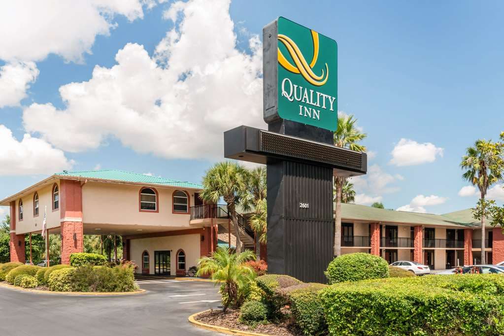 Quality Inn 